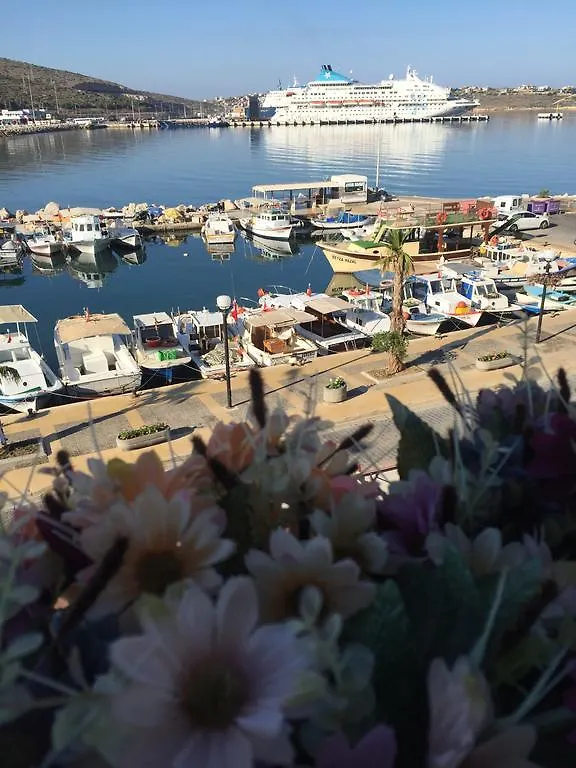 Konukevi Ufuk Hotel Çeşme